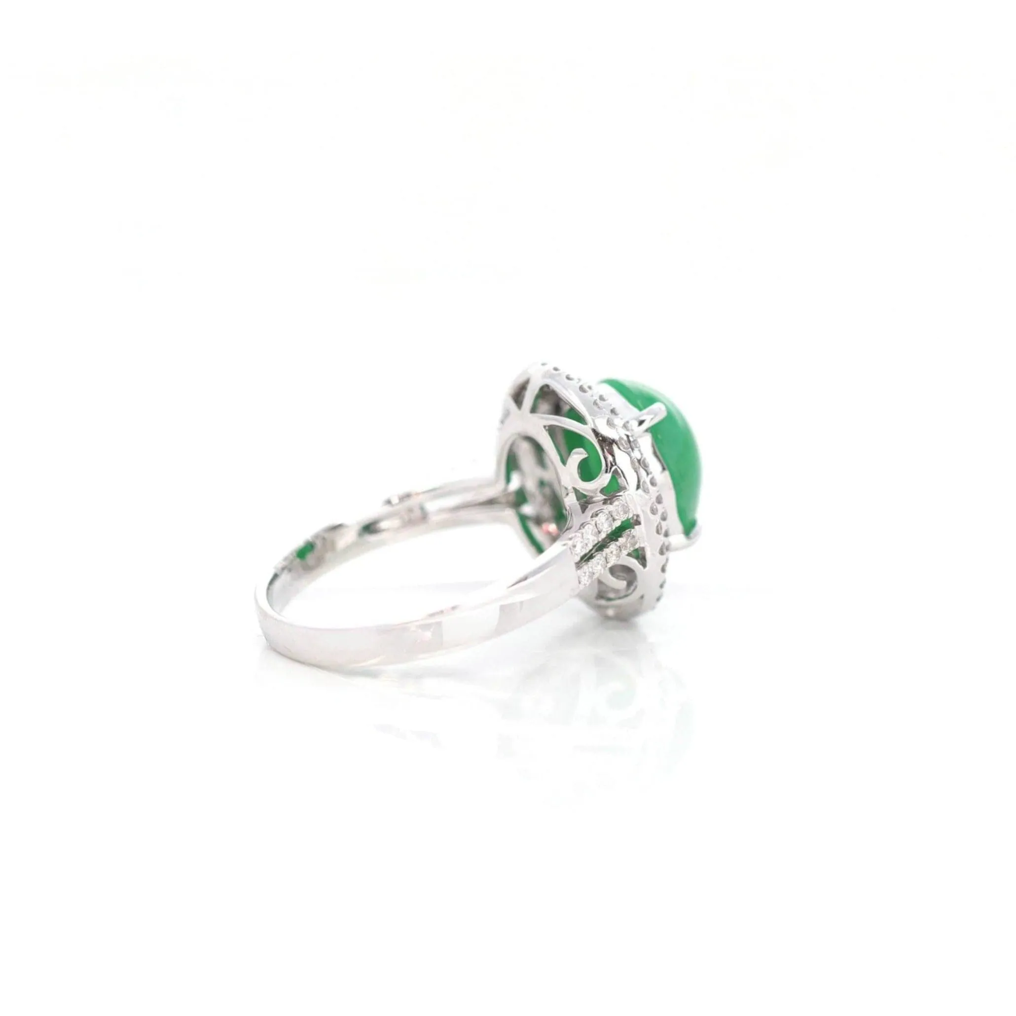 18k White Gold Imperial Green Jadeite Jade Ring With Diamonds