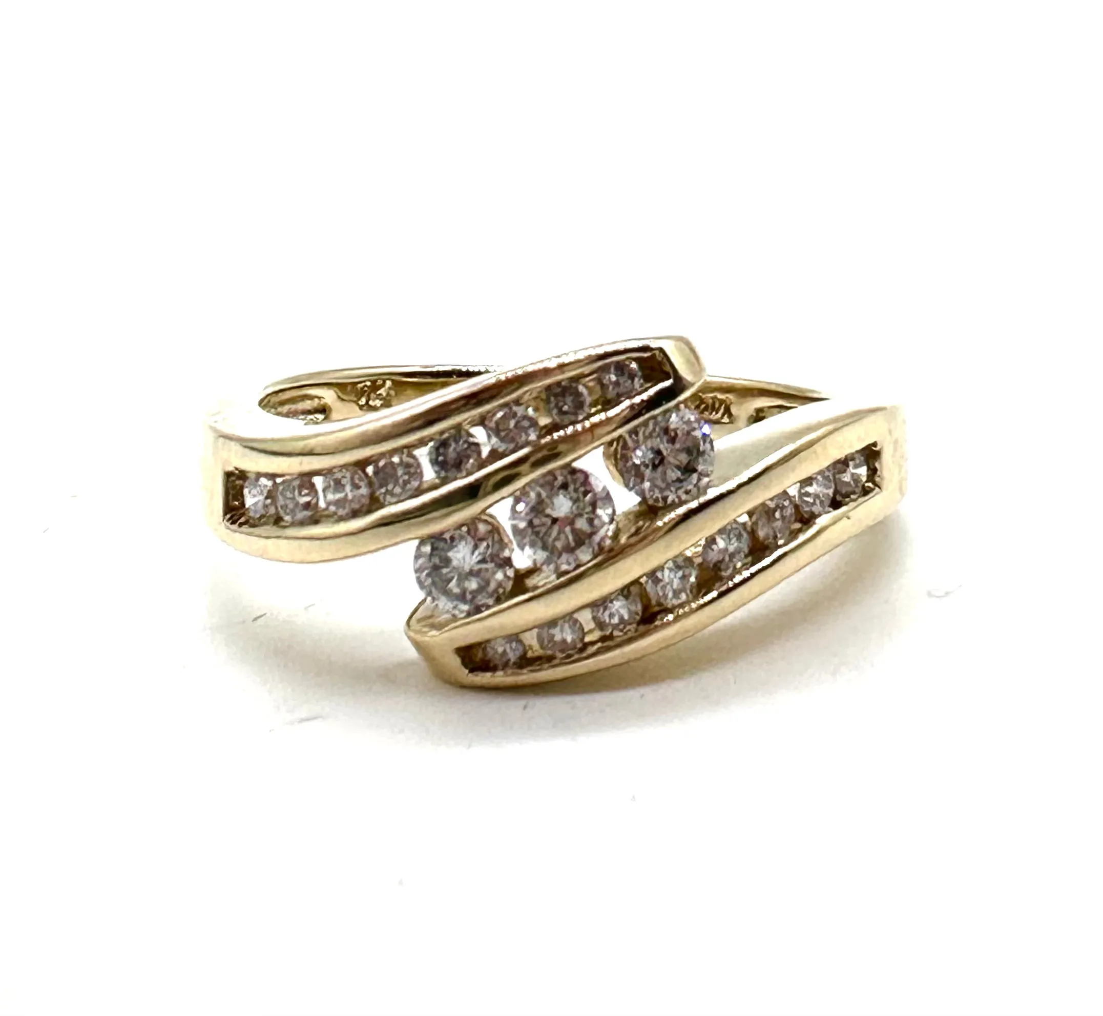 Diamond bypass ring