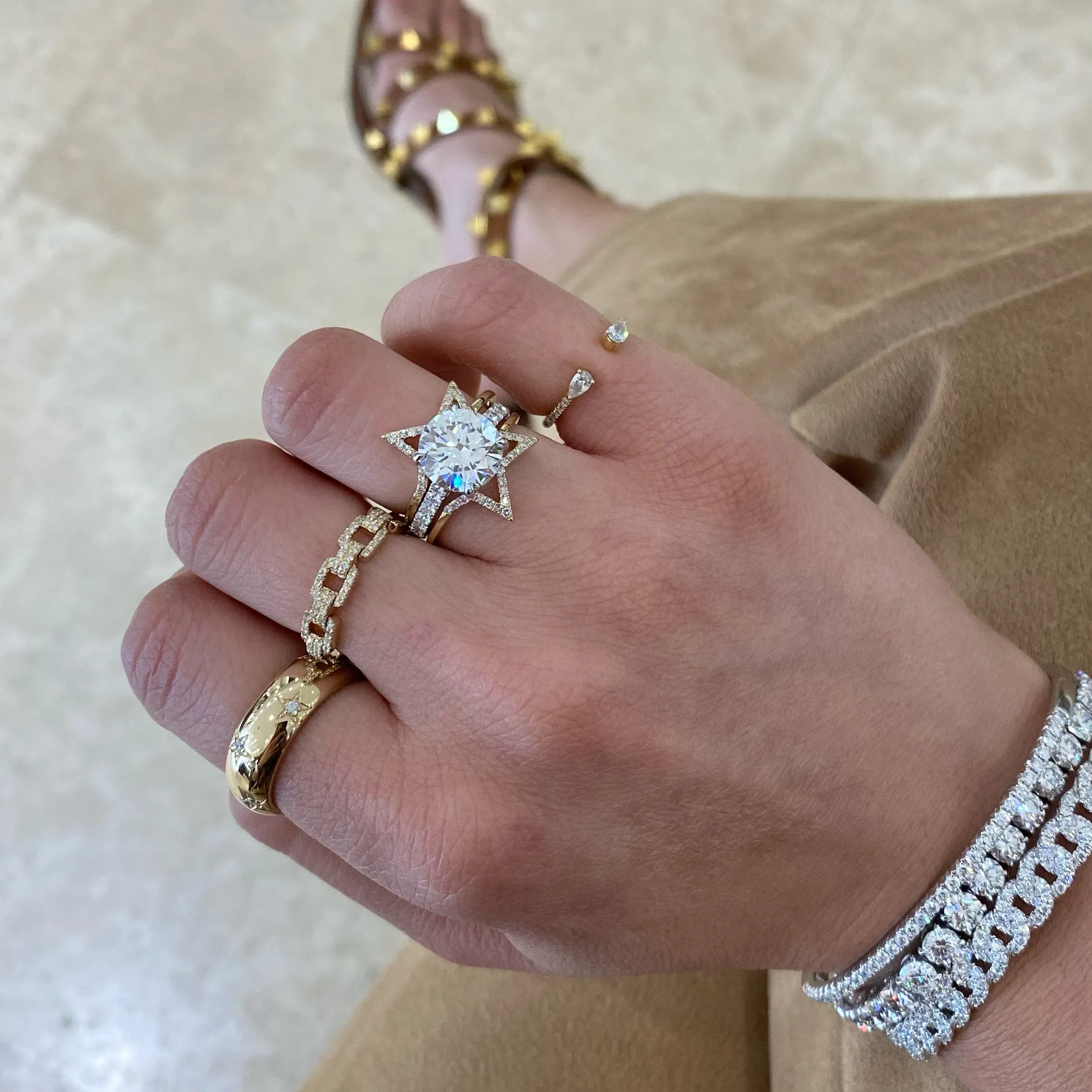 Diamond Square Flexible Chain Ring