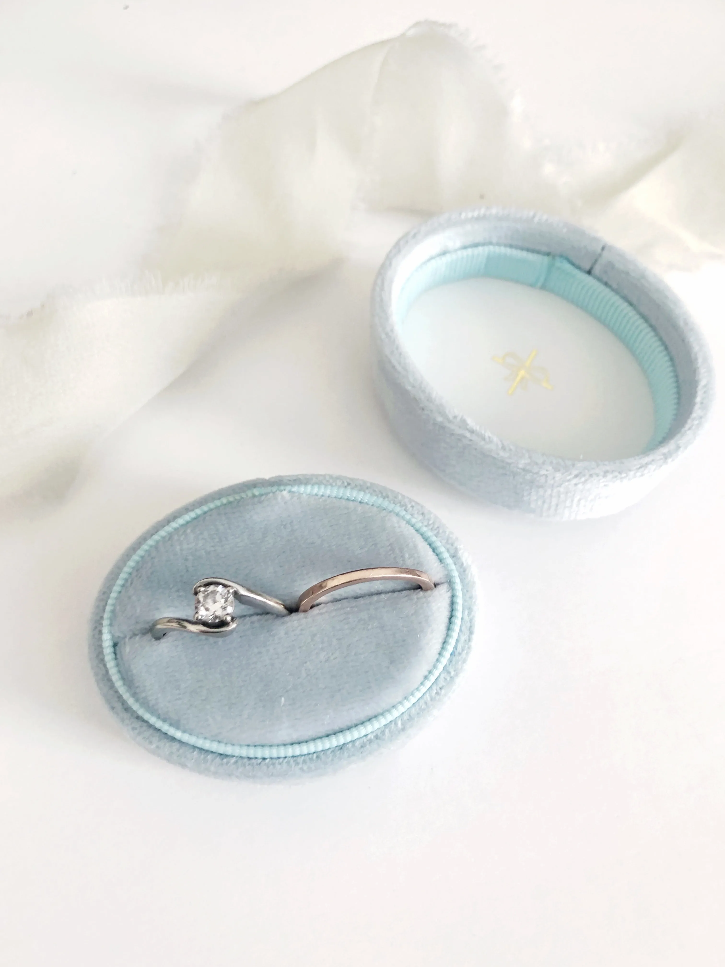 Ice Blue Velvet Horizontal Oval Ring Box