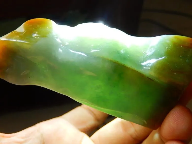 Natural Jade Rough Jadeite Raw (139g, 86X36X25mm)