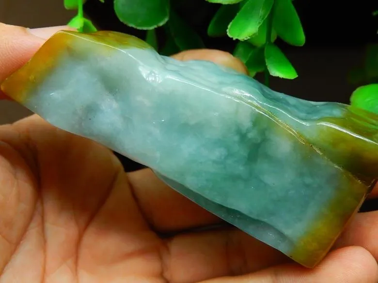 Natural Jade Rough Jadeite Raw (139g, 86X36X25mm)