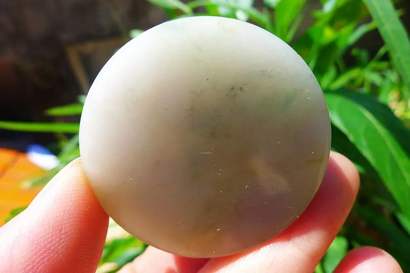 Natural Jade Rough Jadeite Raw (70g,4.1X4.4X1.55cm)