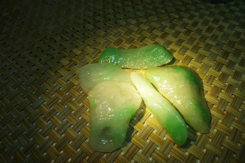 Natural Jade Rough Jadeite Raw S-67g