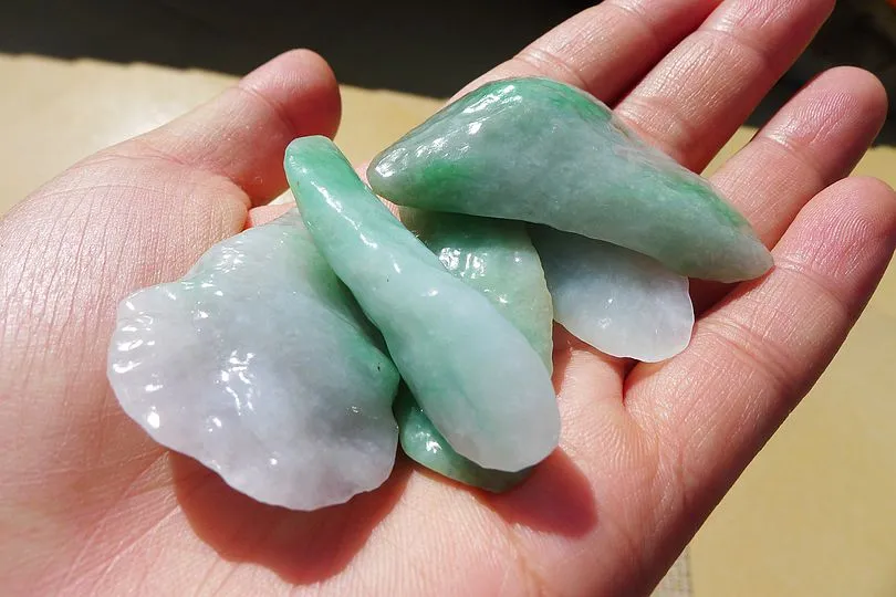 Natural Jade Rough Jadeite Raw S-67g