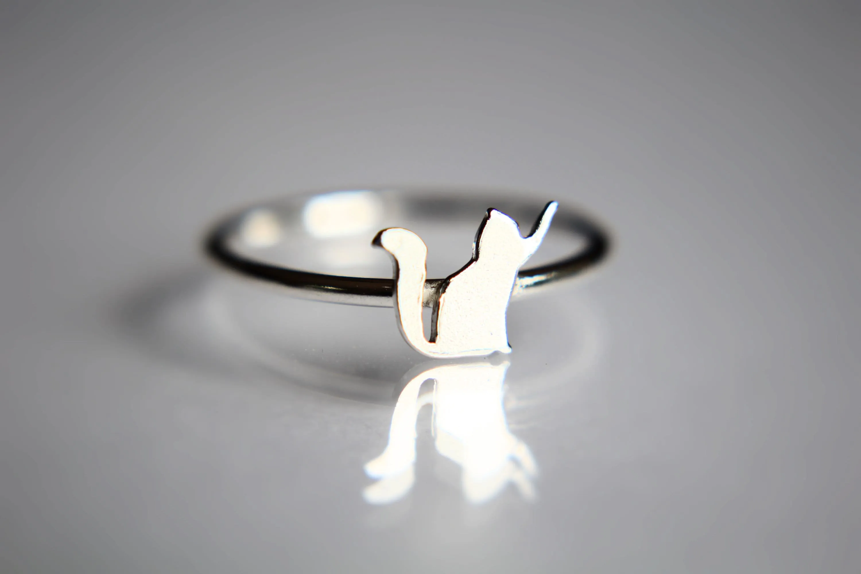 Tiny Cat Ring, Sterling Cat Ring, Cat Lady Ring, Cat Jewelry, Cat Ring, Modern Cat Ring, Minimalist Cat Jewelry, Cats,Kitty Ring, Halloween