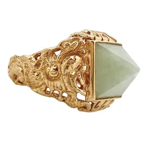 V I N T A G E // dragons as armor / 14k yellow gold dragon ring with jade pyramid / size 6